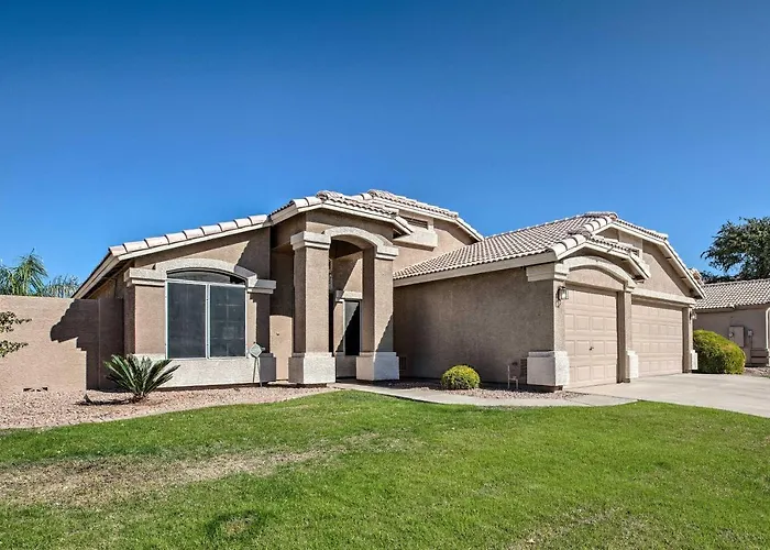 Holiday home Outdoor Kitchen, Heated Pool: Retreat! Gilbert